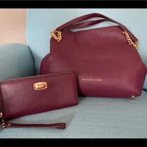 Like New Michael Kors Jet Set Chain Bag and Wallet